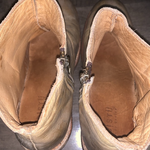 BED STU DISTRESSED LEATHER BOOTIE COBBLER SERIES - Picture 5 of 10